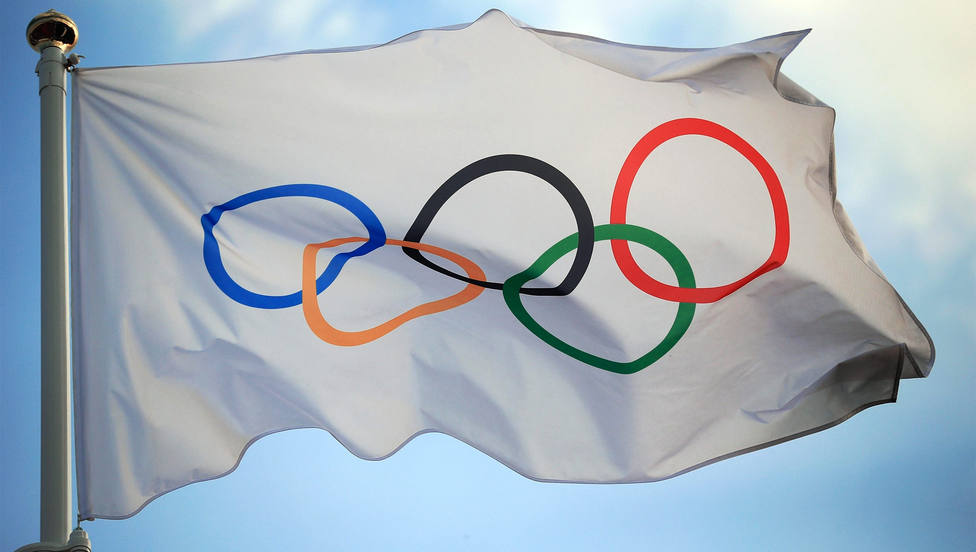 Bandera con los aros olímpicos