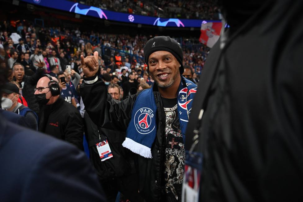 Ronaldinho, sobre Messi: Estoy muy feliz de verle en el PSG