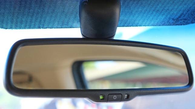 Espejos retrovisores y laterales: Multas por no tenerlos - Autofact