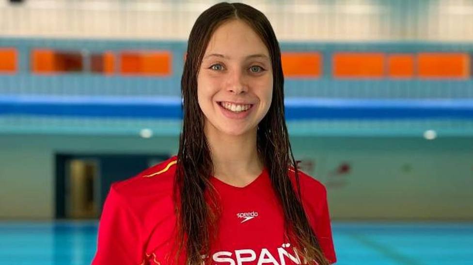 Quién es Alisa Ozhogina, la nadadora sevillana que ha compartido piscina con la mismísima Ona Carbonell
