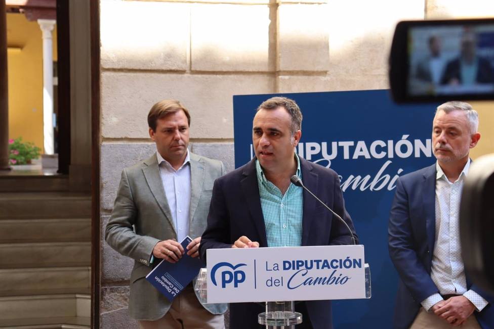 El PP celebra haber conseguido la mayorÃ­a absoluta en DiputaciÃ³n tras la Junta Electoral revisar los datos