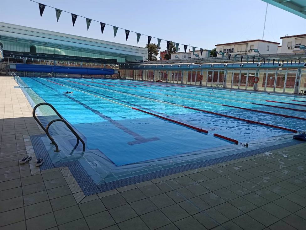 Las cuatro piscinas municipales de Sevilla adelantan su apertura a junio y abrirán por las tardes