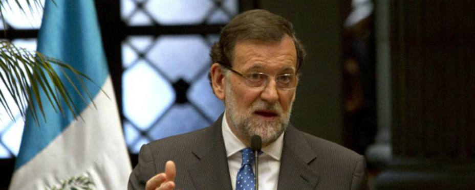 Mariano Rajoy durante la rueda de prensa que ha dado con el presidente de Guatemala, Otto Pérez. EFE