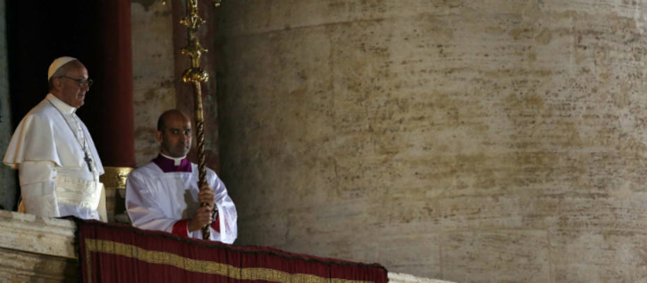 El Papa Francisco en el balcón de San Pedro. REUTERS