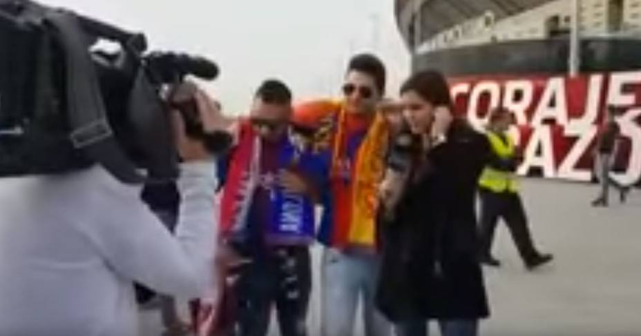Barça TV pide a un hincha culé que esconda la bandera de España