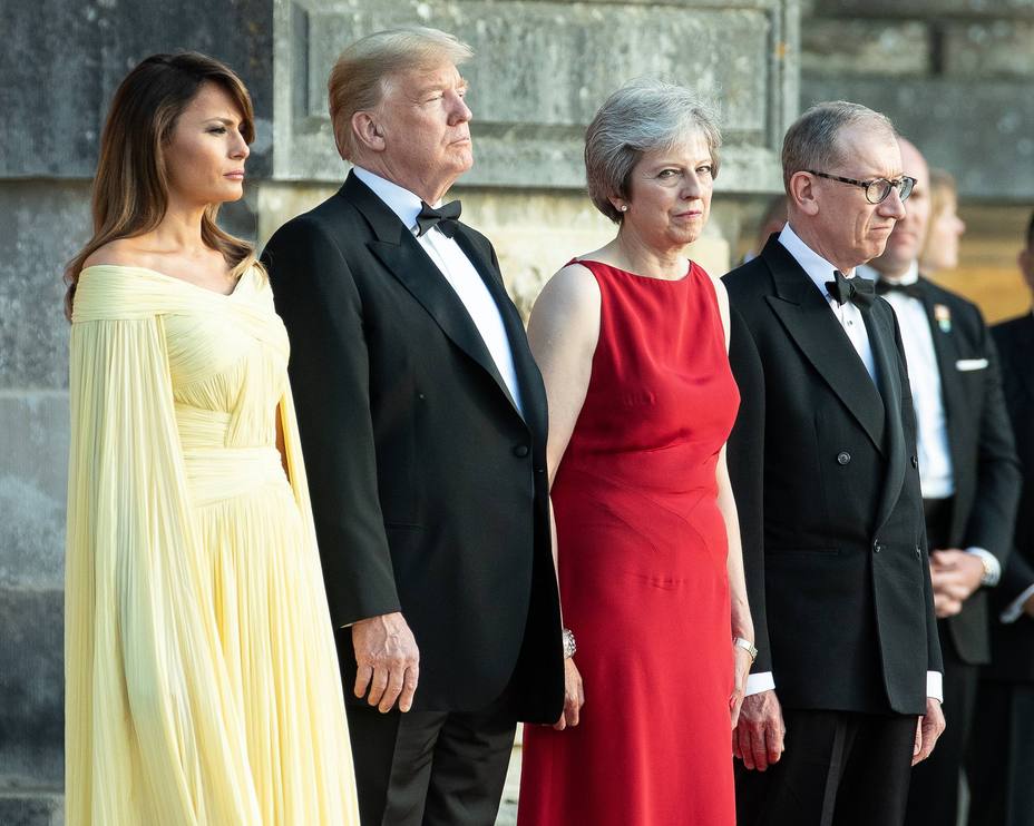 Donald Trump y Theresa May antes de la cena de gala que han celebrado en Londres.