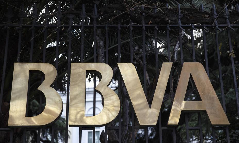 BBVA se plantea vender su negocio de financiación de coches en Chile