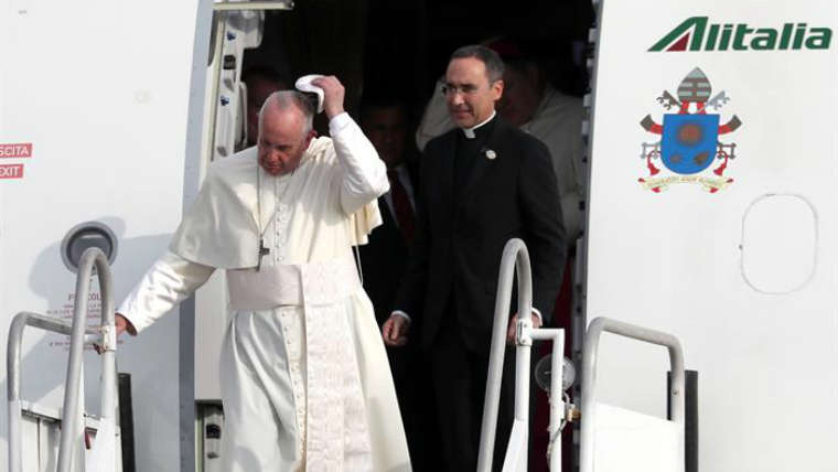 El Papa Francisco aterriza en Panamá