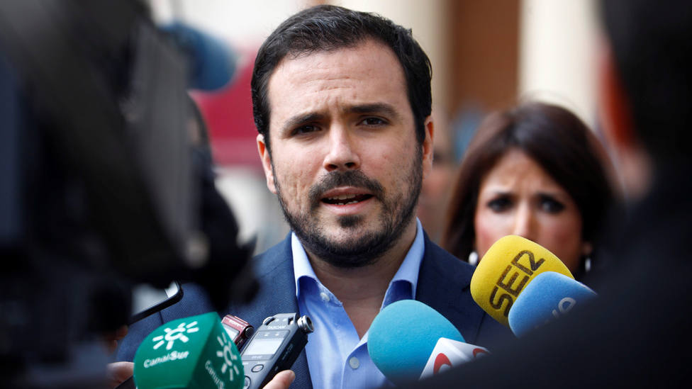 IU denuncia a un alcalde del PSOE por llevar varias veces a votar a mayores en Huelva