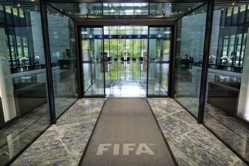 El Comité médico de la FIFA cree que el fútbol no puede volver antes de septiembre