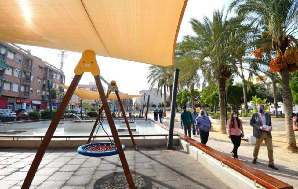 El Plan Sombra crea espacios más confortables en el jardín Aljada de Puente Tocinos