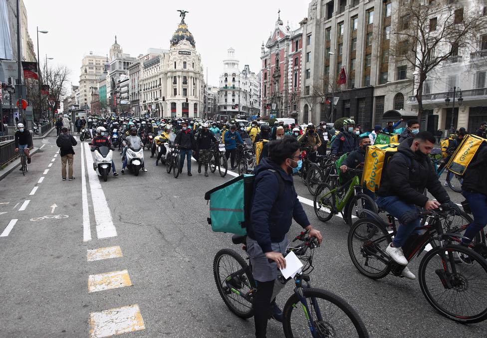 Gobierno y agentes sociales cierran un acuerdo para la ley de los riders