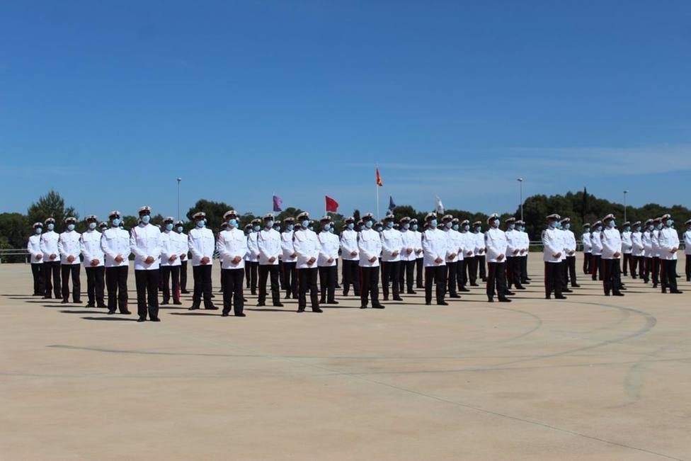 Unos 200 soldados profesionales se despiden de la Escuela de InfanterÃ­a de Marina General Albacete y Fuster
