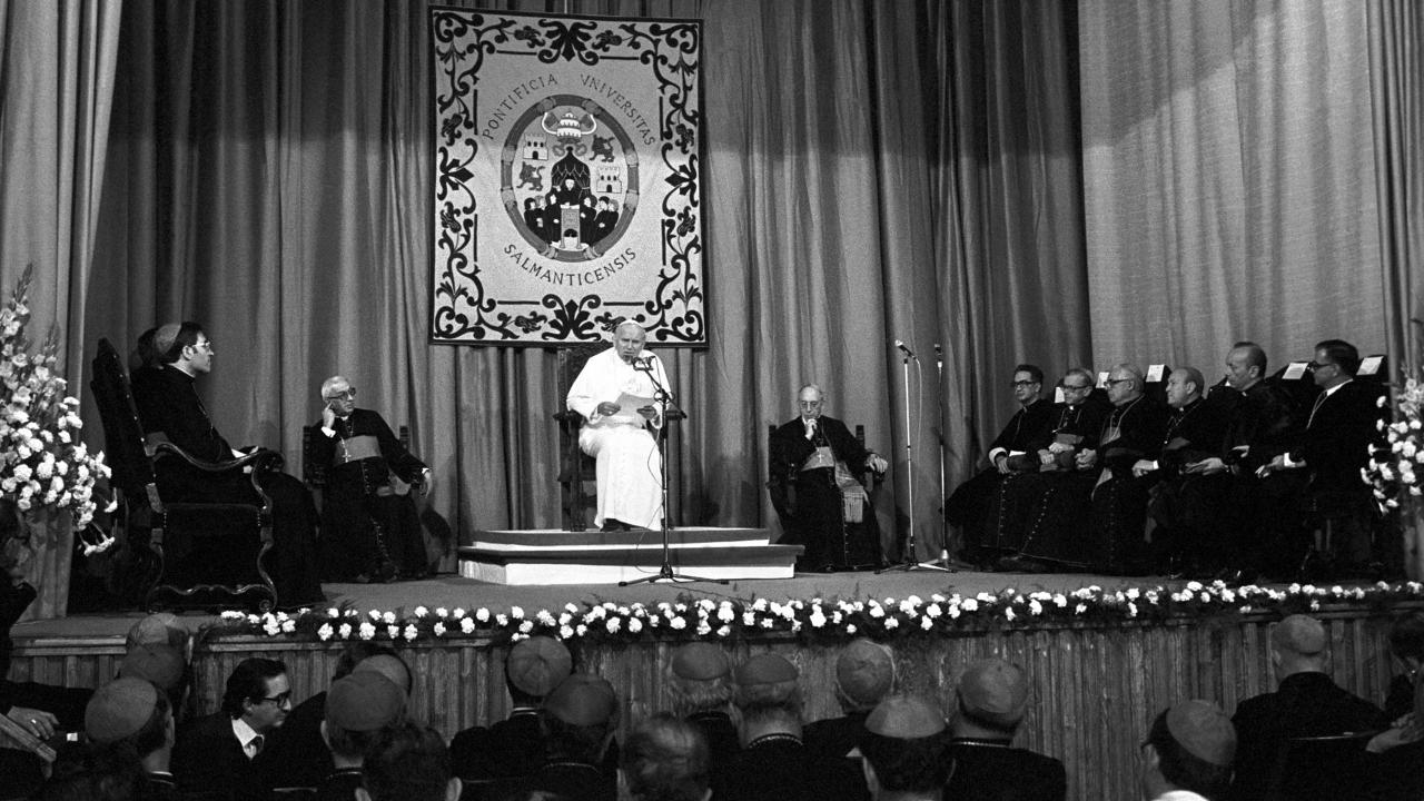 Discurso del Papa Juan Pablo II a los profesores de teología de la Universidad Pontificia de Salamanca