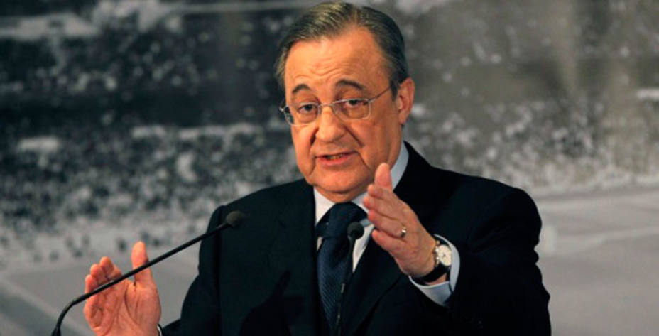 Florentino Pérez niega las acusaciones de France Football. REUTERS