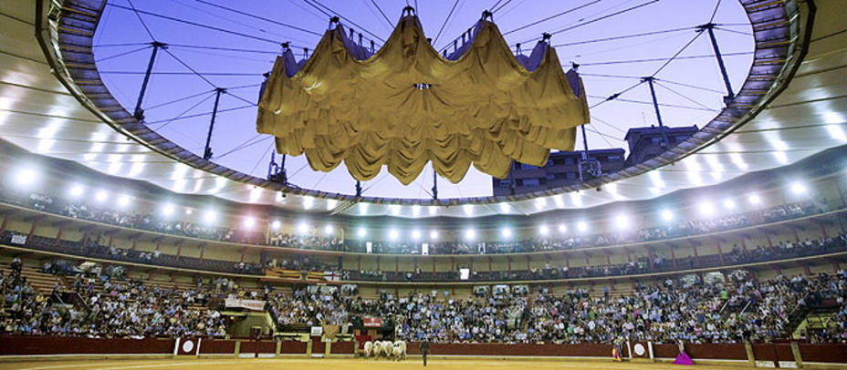 La plaza de toros de Zaragoza cumple este 2014 el 250 anivesario de su construcción. ARCHIVO