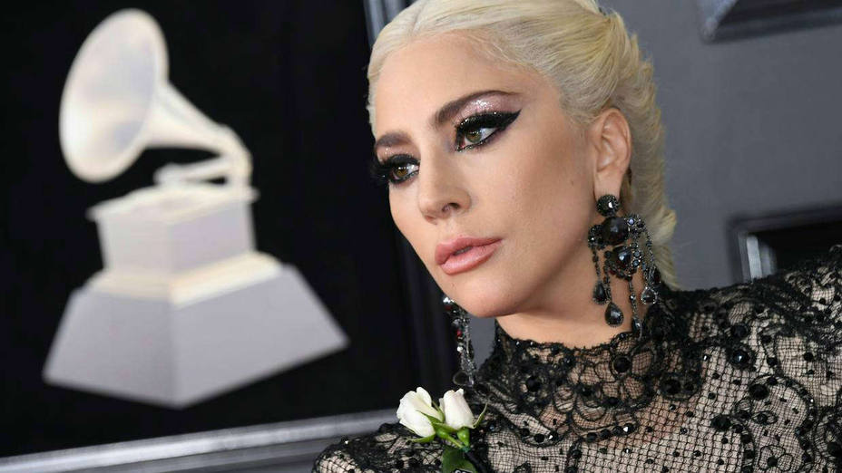 ¿Cuánto pagarías por una uña postiza de Lady Gaga?
