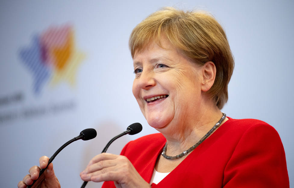 Merkel celebra sus 65 años con las dudas sobre su estado de salud