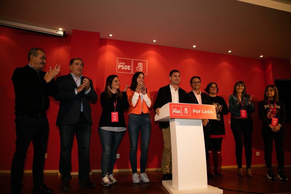 PSOE GANA ELECCIONES.