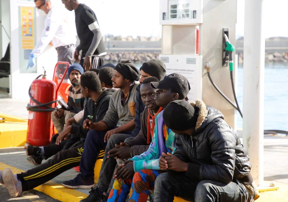 Trasladan a Melilla a últimos 30 migrantes llegados Chafarinas en Nochebuena