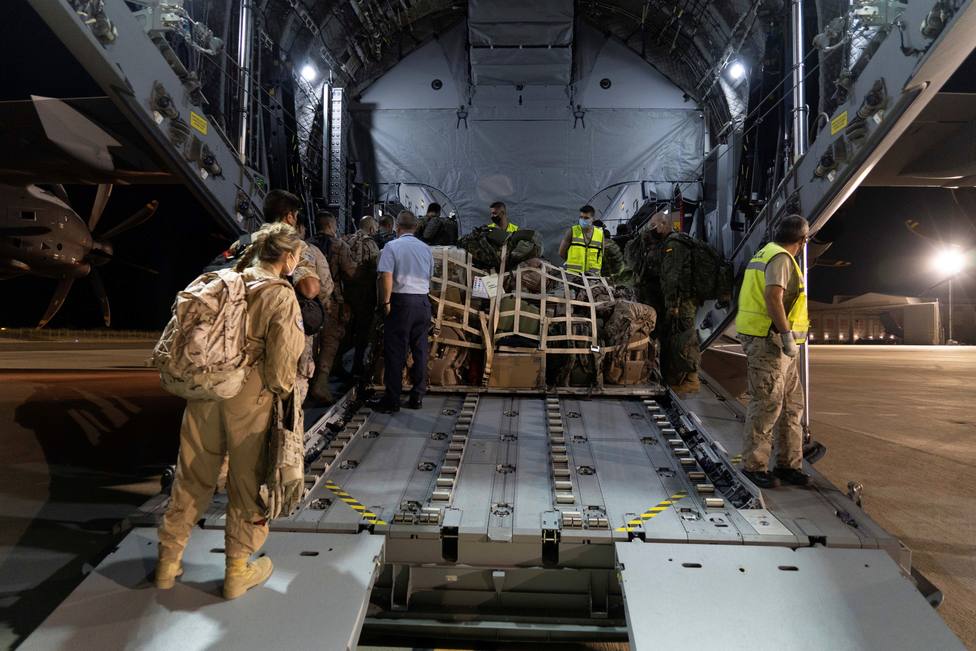 Un segundo avión A400M despegará esta noche desde Dubái a Kabul para seguir con la repatriación de españoles