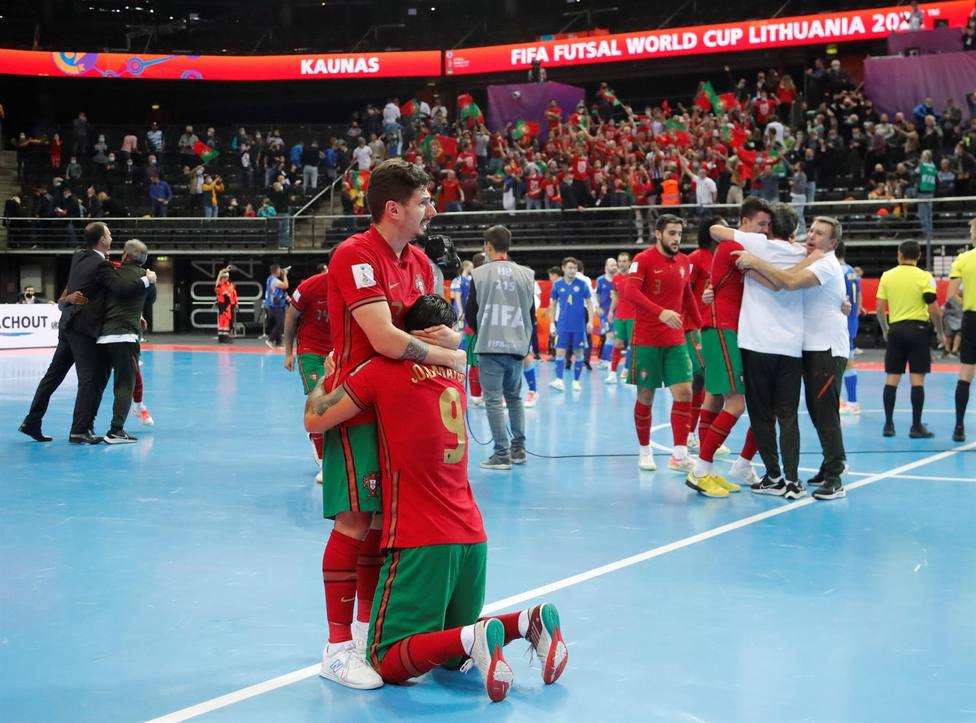 Los jugadores de Portugal celebran el pase a la final del Mundial