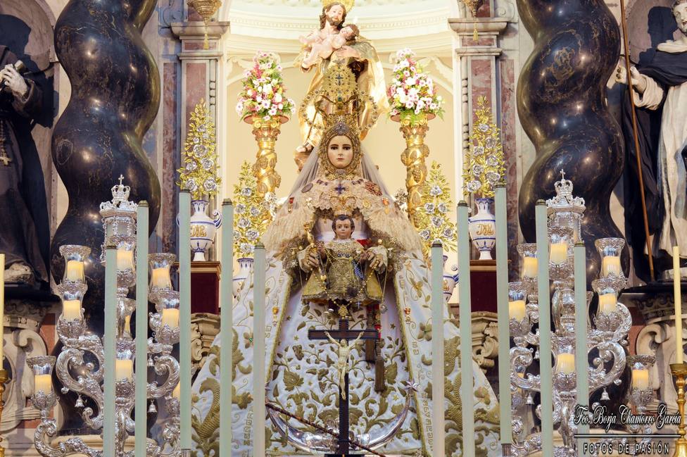 Cádiz, Villaluenga, Bornos, Rota... La provincia luce su gran devoción rosariera