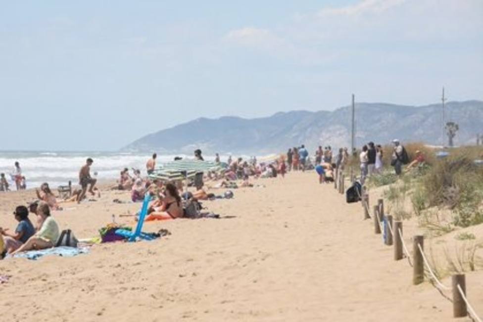 Muere Una Mujer De 70 Años Ahogada En Una Playa De Gavà Barcelona Cope