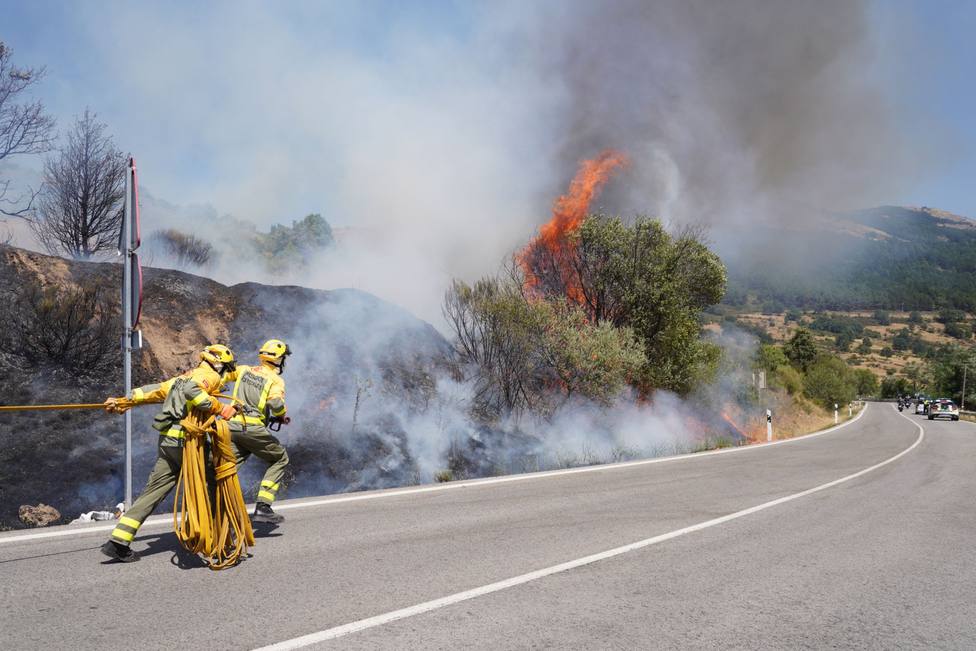 Un incendio forestal obliga a suspender la última etapa de la Vuelta a Madrid sub23