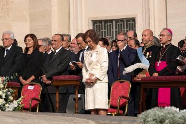 El detalle de la Reina Sofía en el Vaticano del que seguro que no te has dado cuenta