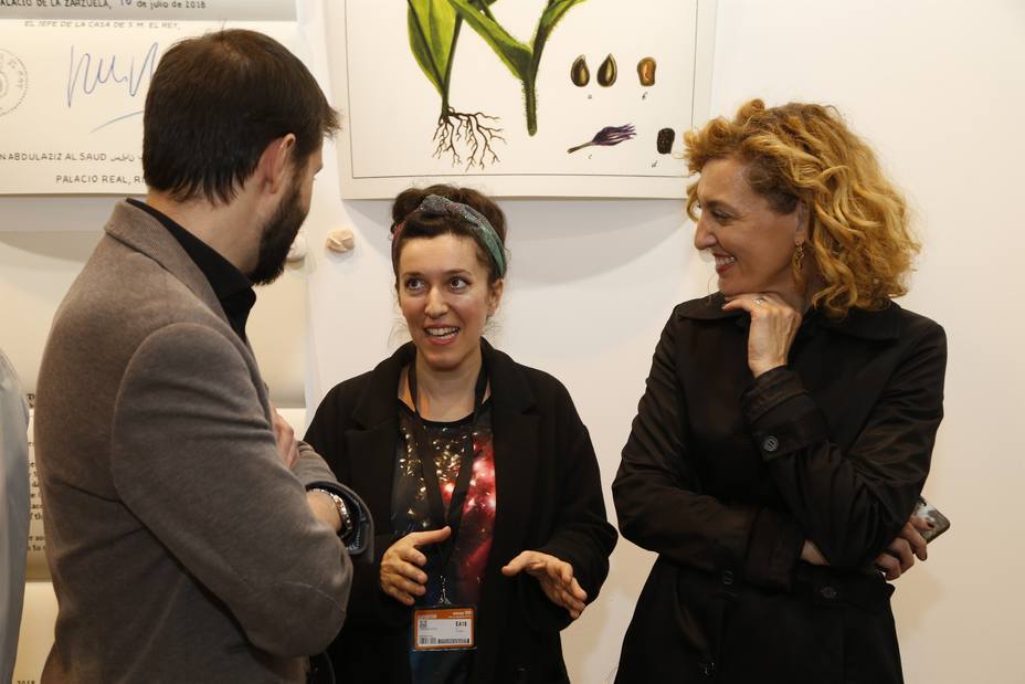 Tania Blanco recibe el Premio Comunidad de Madrid-Estampa 2018 por su obra News from de Palace