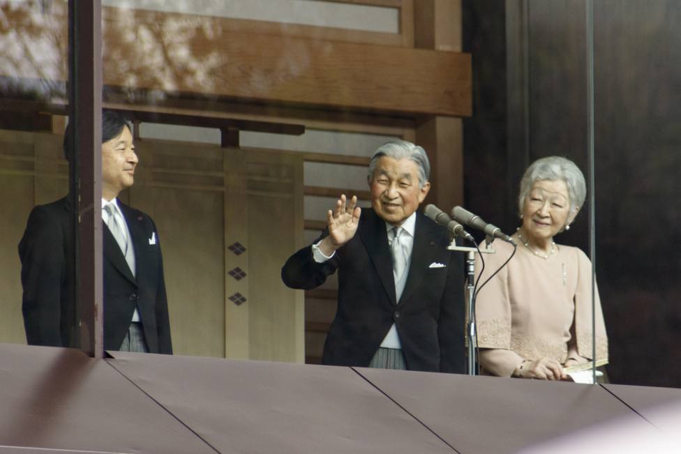 El emperador Akihito comienza los rituales para su sucesión