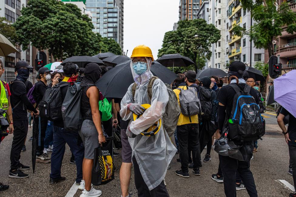 Twitter y Facebook acusan a China de usar cuentas falsas para socavar las protestas en Hong Kong