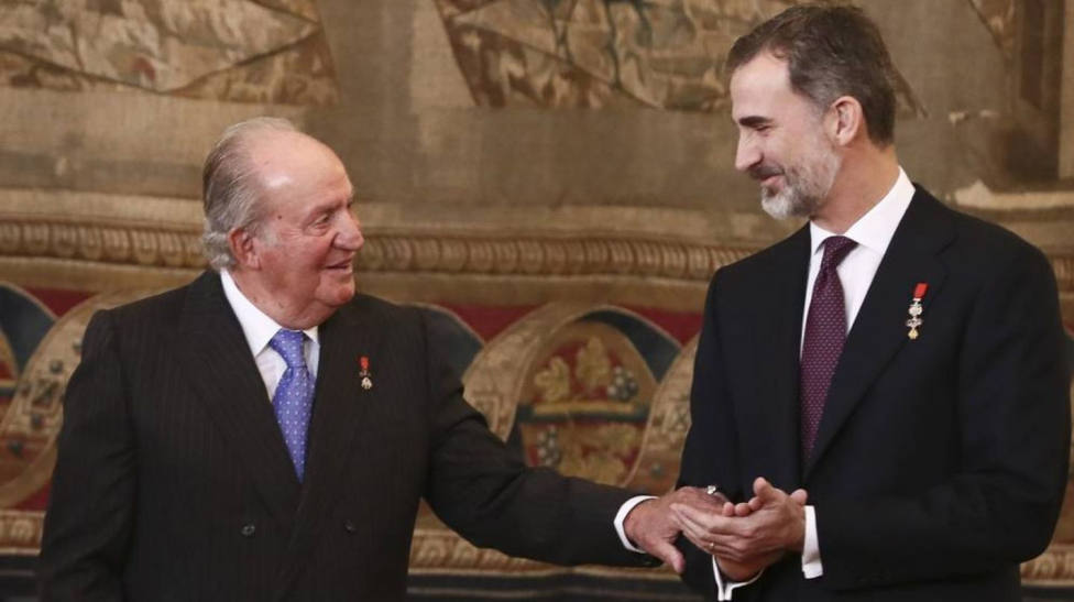Felipe VI renuncia a la herencia de Don Juan Carlos y le retira su asignación