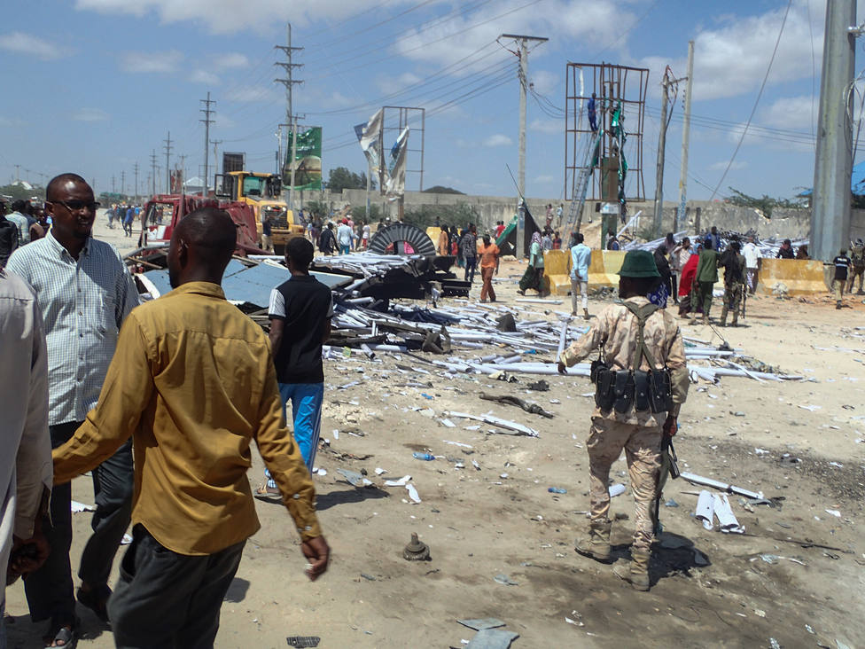 Mueren cuatro personas, entre ellas un alto cargo de la Policía de Somalia, en un atentado de Al Shabaab