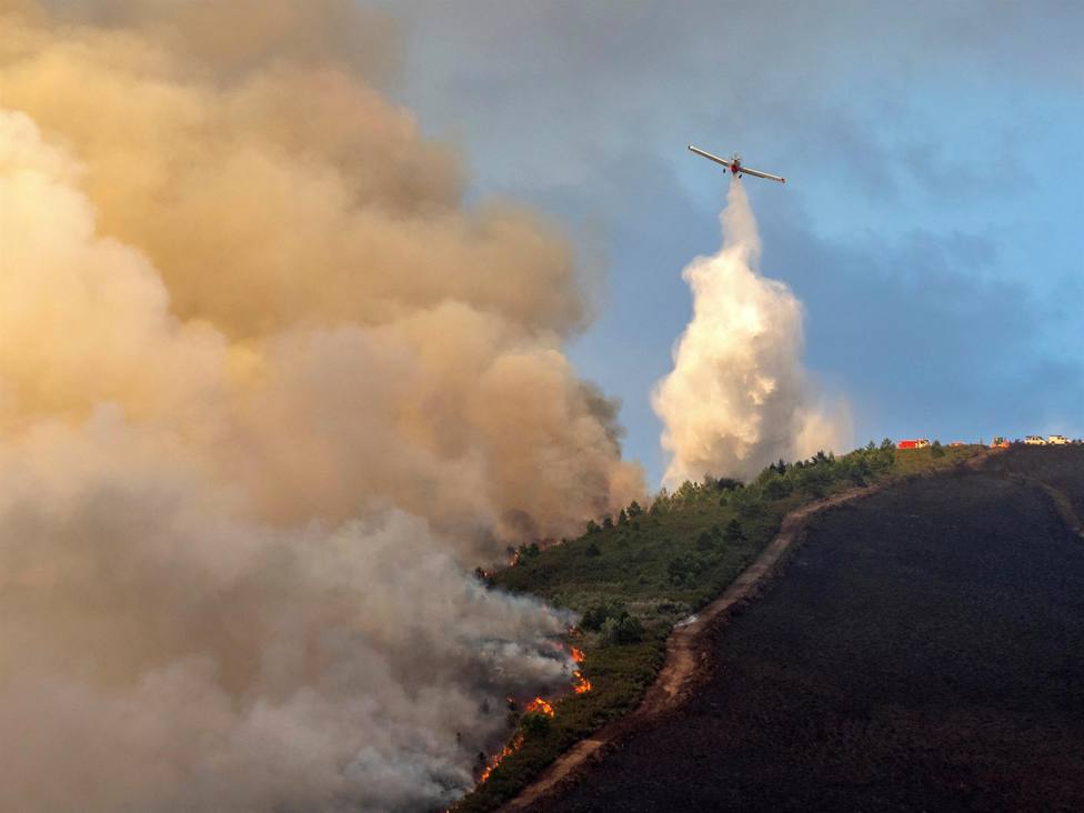 El incendio de Folgoso (Lugo) quema 70 hectáreas