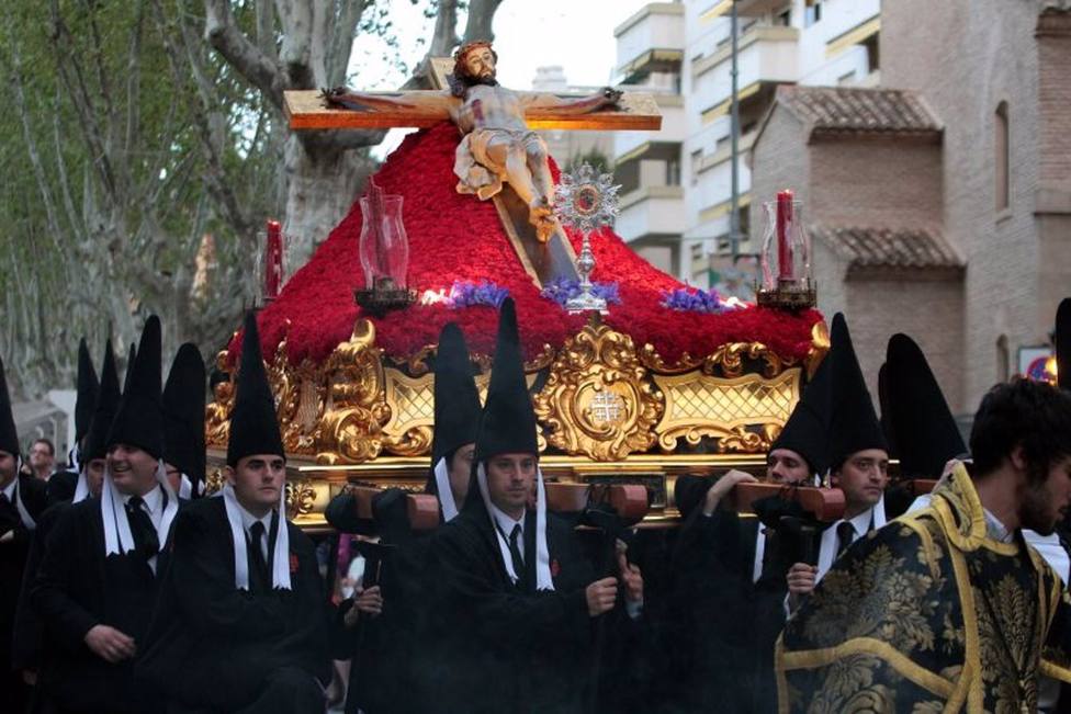 S.Santa.- El Viernes Santo sale en procesiÃ³n la cofradÃ­a oficial de Murcia, una de las mÃ¡s antiguas de la ciudad
