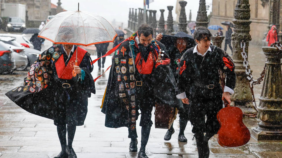 Una meteoróloga señala las ciudades de España donde va a llover el puente de diciembre