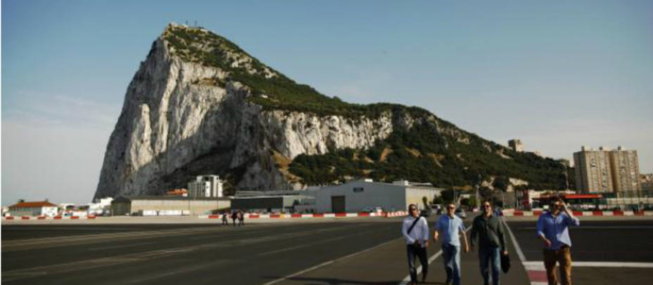 Colas en los accesos por carretera a Gibraltar EFE