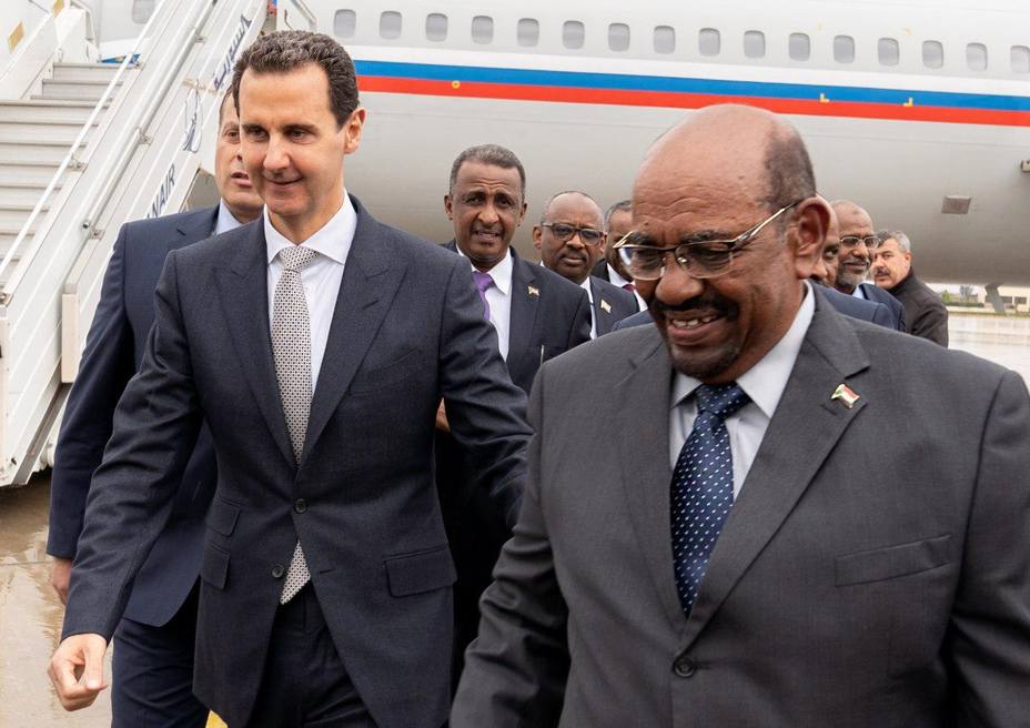 El presidente de Sudán, primer dirigente árabe que visita Damasco desde el inicio de la guerra en Siria