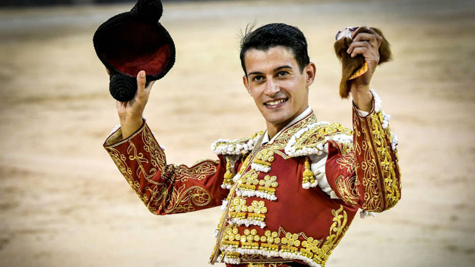 Carlos Aranda con la oreja cortada este domingo en su debut en Las Ventas