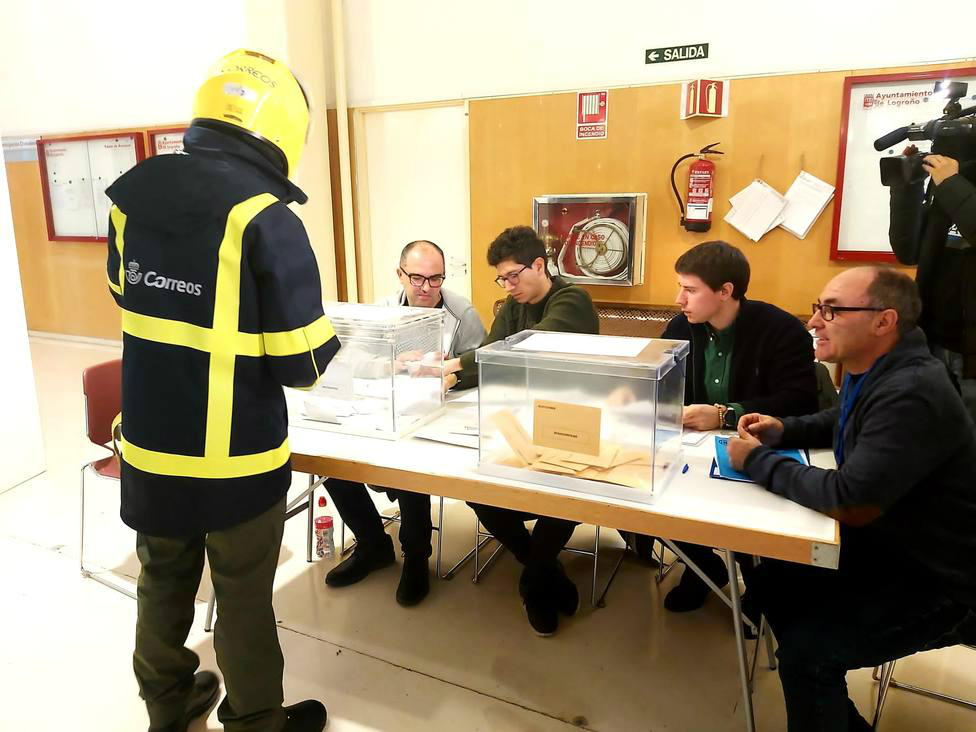 Correos entrega los 6.444 votos custodiados en La Rioja