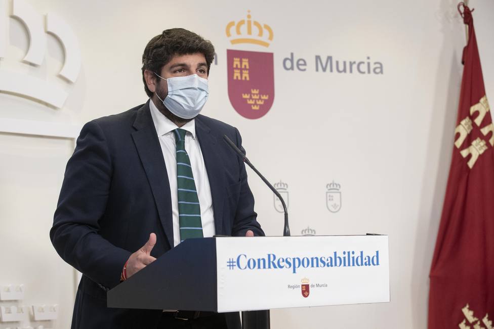 Murcia prohíbe las reuniones de no convivientes en los domicilios privados