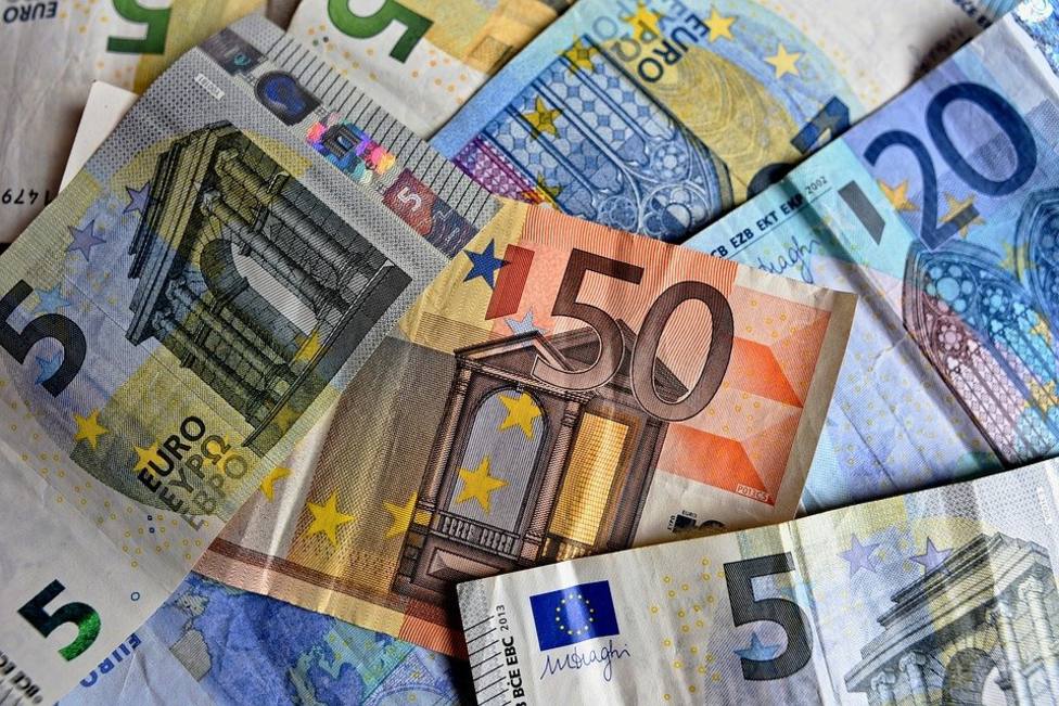 Pago en efectivo, en euros