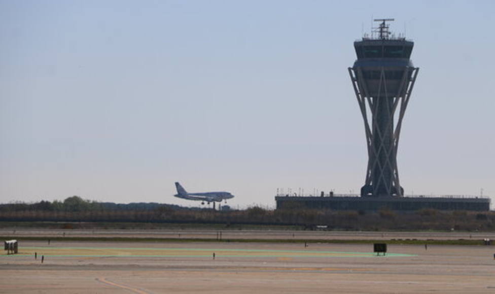 El Gobierno y la Generalitat llegan a un acuerdo para la ampliación del aeropuerto del Prat