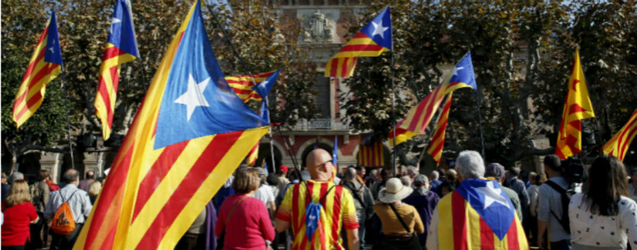 Esteladas durante un Diada en Cataluña. REUTERS