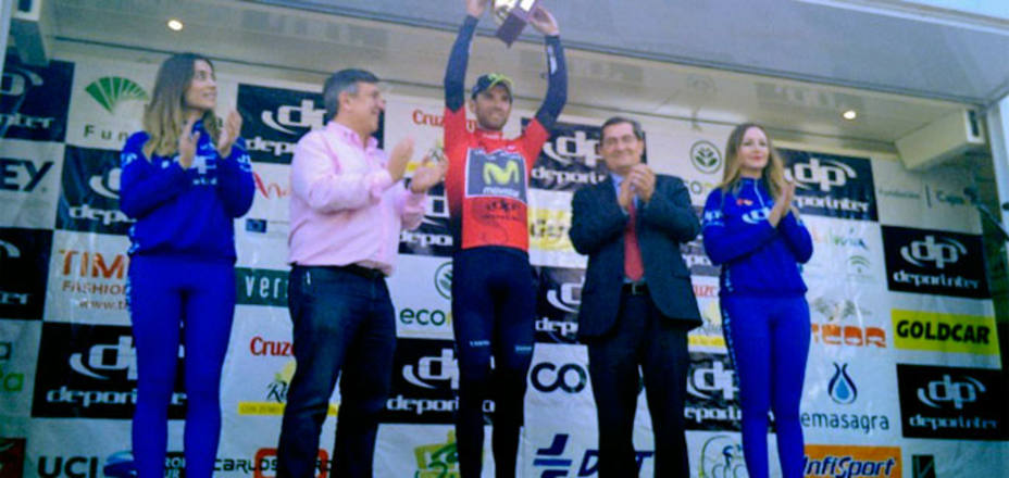 Valverde, en lo alto del podio (@VCAndalucia)