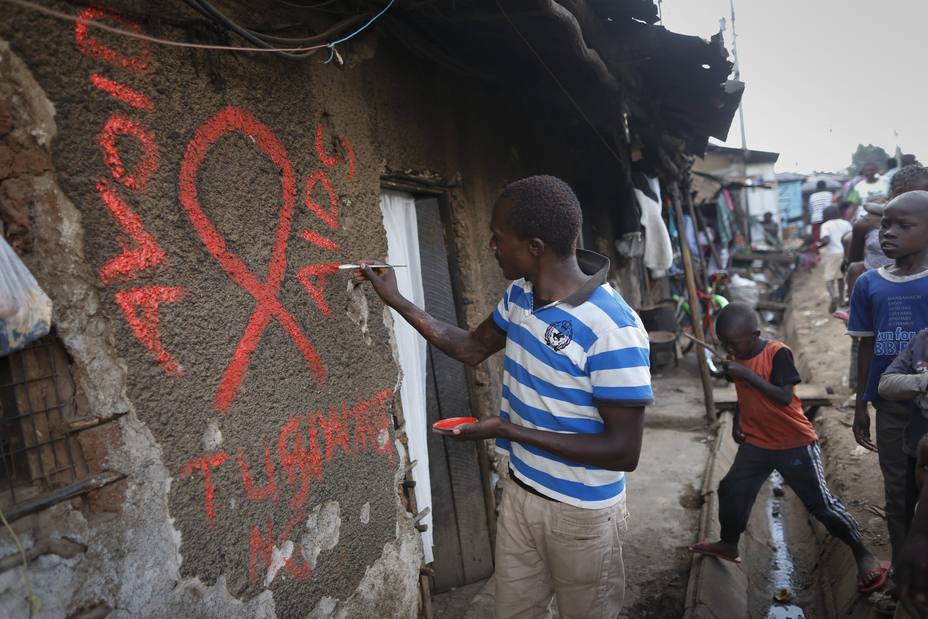 Cada 3 minutos un adolescente contrae el VIH en el mundo