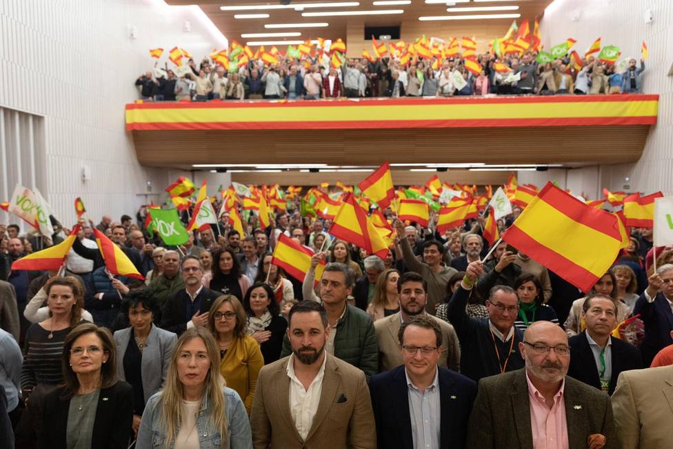 Abascal amenaza con consecuencias a PP y Cs por el incumplimiento de lo pactado en Andalucía