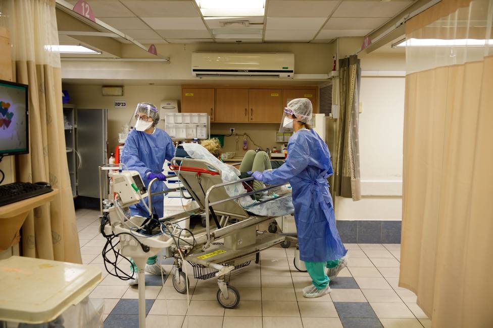 Foto de archivo de una zona de asistencia sanitaria con pacientes de coronavirus - FOTO: Europa Press
